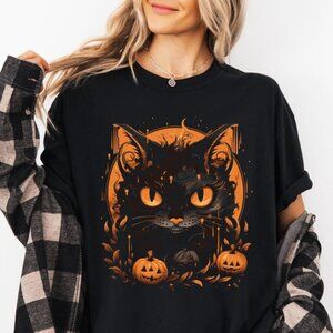 Black Cat Pumpkin Halloween T-Shirt, Witchy Spooky Graphic Tee